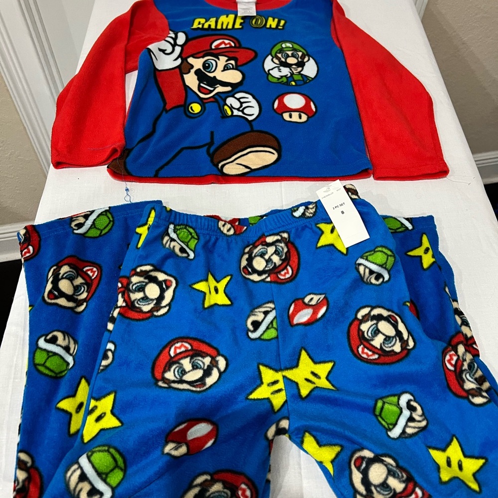 NWT Boys Nintendo Mario Bros Pajama Set - Red and Blue size 8